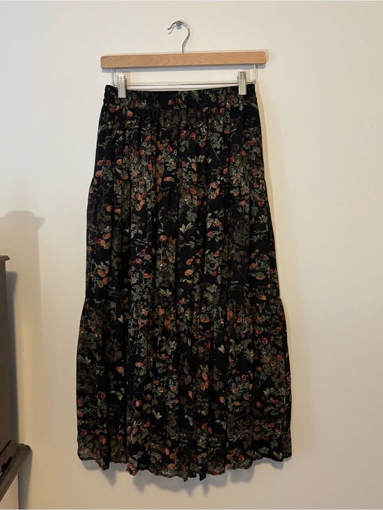 Dresses & Skirts - Black Floral Tiered Maxi Skirt